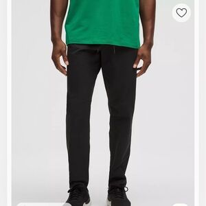 LULULEMON Men’s on the fly ankle pants